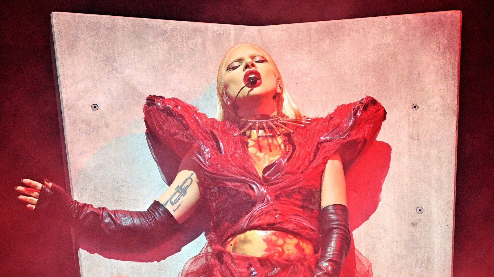 Lady Gaga em Copacabana: veja como chegar e o que levar - 29/04/2025 - Shows