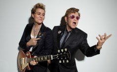 Elton John e Brandi Carlile