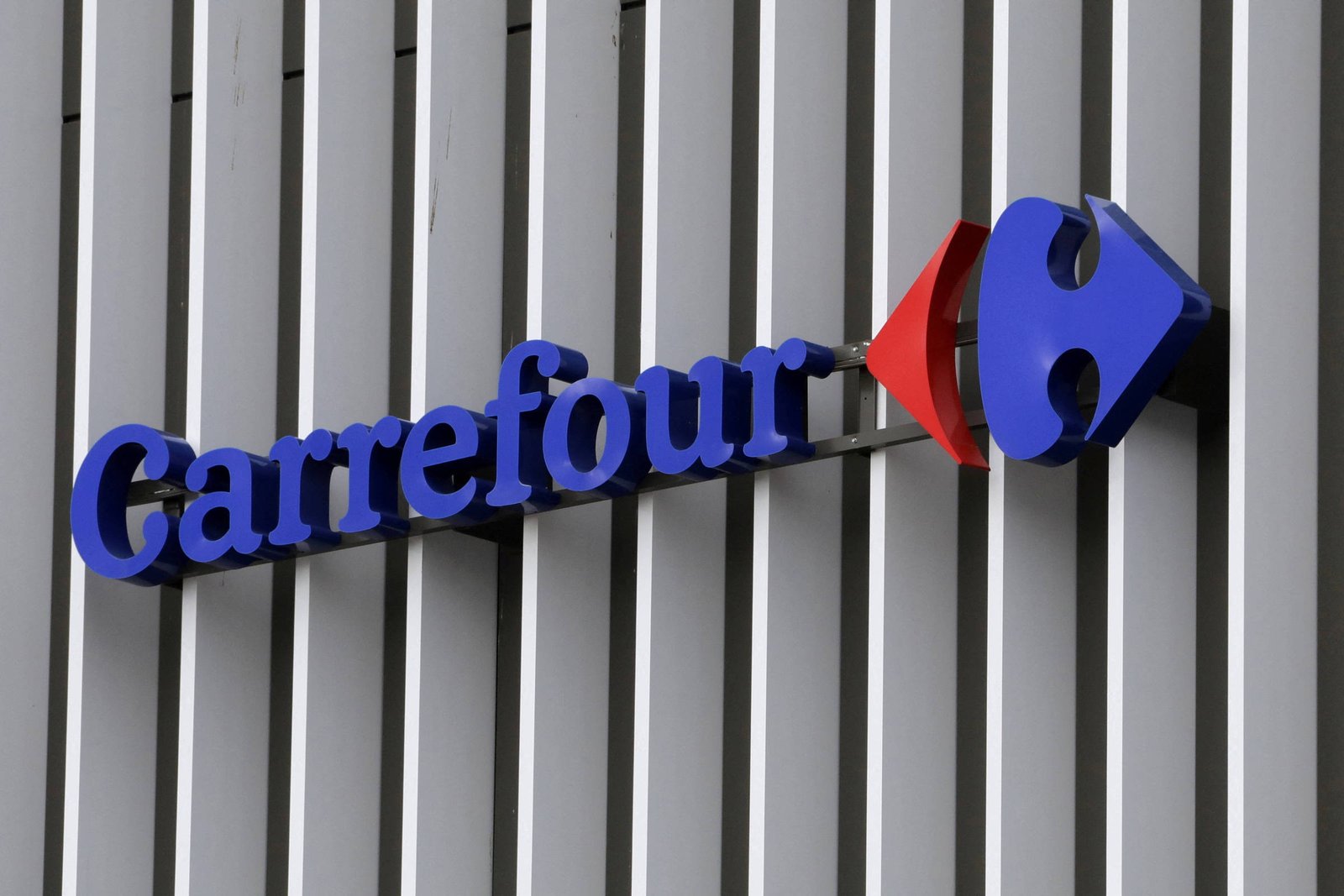 Carrefour fecha capital e engrossa debandada da Bolsa - 30/05/2025 - Mercado