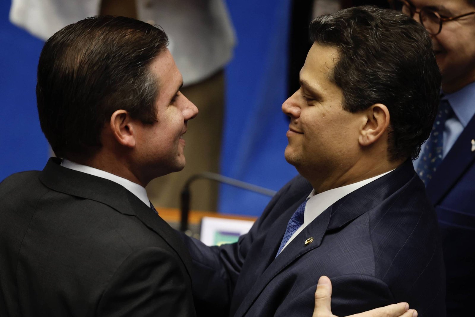 Oposição pressiona Motta por CPI do INSS na Câmara - 07/05/2025 - Mercado