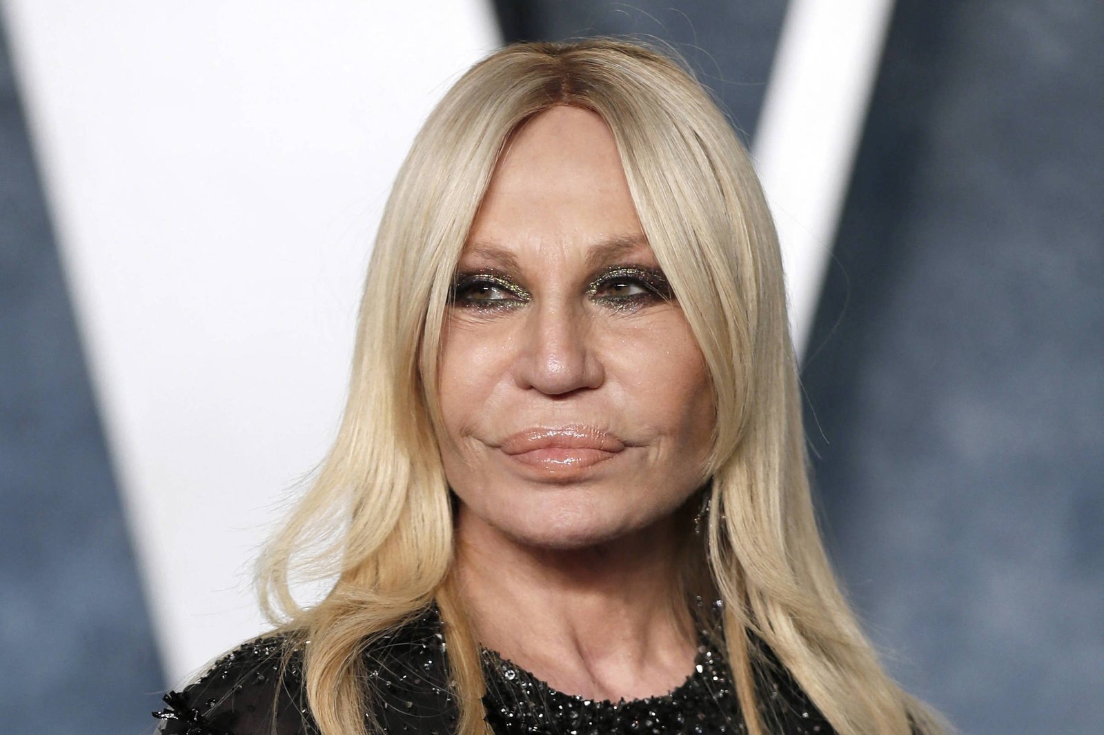 Donatella Versace chega aos 70 com legado fashion próprio - 02/05/2025 - Estilo