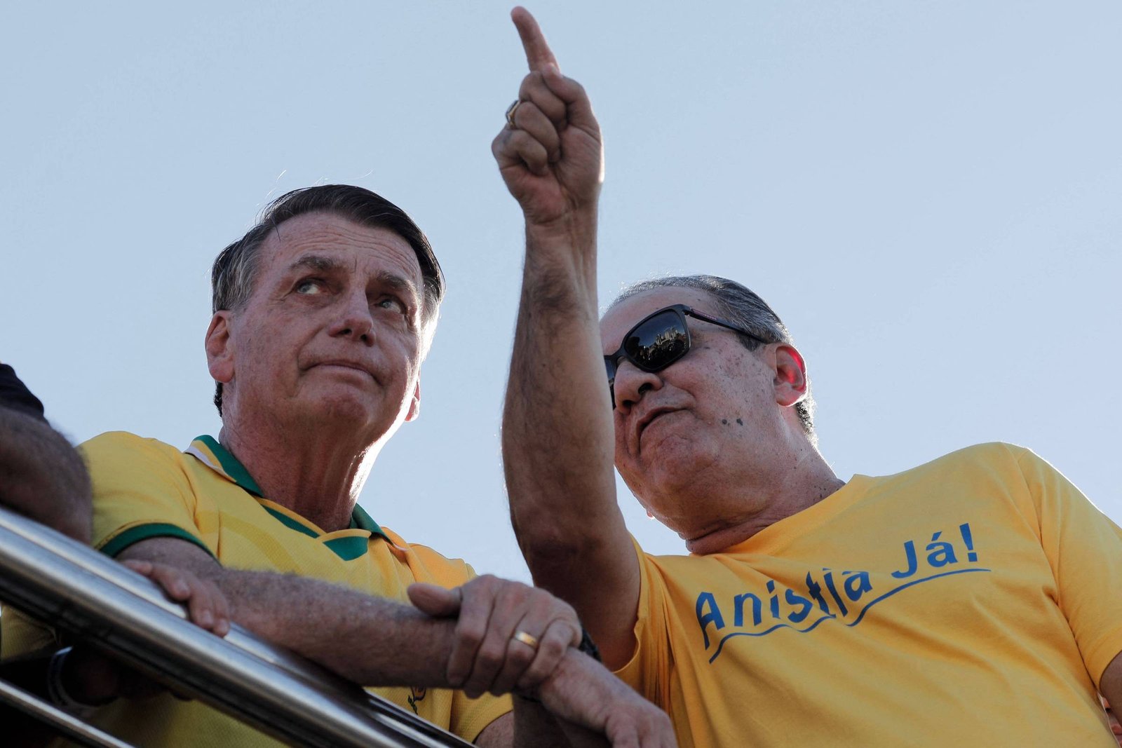'Não vamos abaixar a cabeça', diz Bolsonaro - 07/05/2025 - Poder