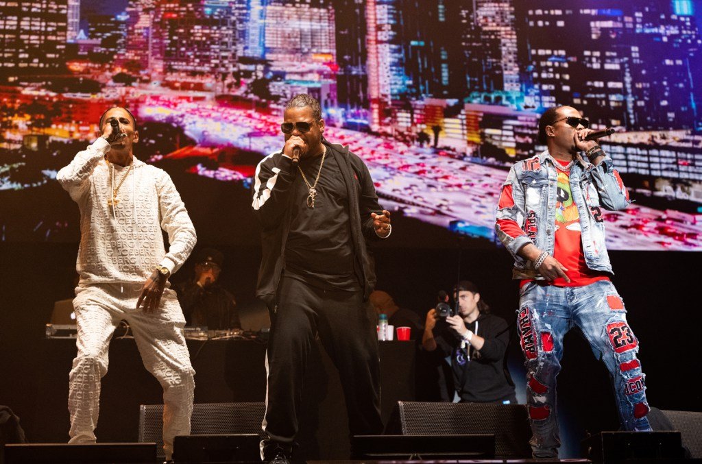 Os Bone Thugs-N-Harmony Perform 1996 Hit 'Tha Crossroads' em 'Everybody's Live'