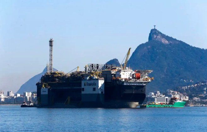 Produção de petróleo e gás natural no pré-sal registra recorde em março