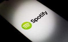 O logotipo do Spotify é exibido em uma tela de smartphone em Atenas, Grécia, em 22 de dezembro de 2023.
