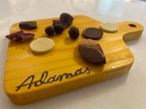 De superação à fábrica milionária: Letícia Figueredo transforma dor em chocolate | ASN Bahia