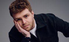 Alex Warren