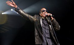 Charlie Wilson se apresenta em 2016