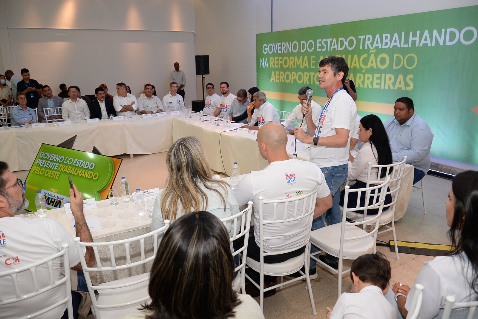 Jerônimo Rodrigues participa de reunião com representantes do setor produtivo no Sebrae em Barreiras | ASN Bahia