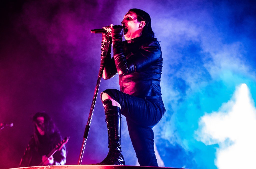 A abertura da turnê do Reino Unido de Marilyn Manson cancelada em meio a uma reação