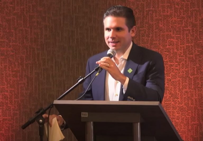 Motta reafirma compromisso da Câmara em aprovar propostas para reduzir custo Brasil - Notícias