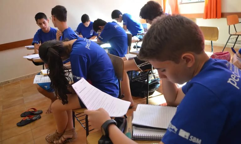 A Olimpíada Brasileira de Matemática das Escolas Públicas (OBMEP) reúne mais de 18,5 milhões de participantes. Foto: Elza Fiuza/Agência Brasil