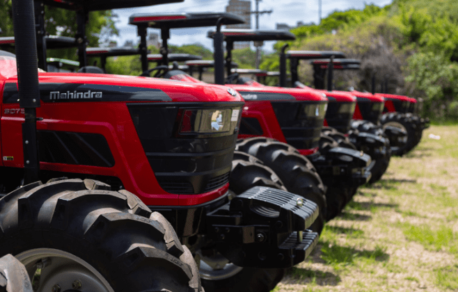 Presidente Lula acompanha entrega de 318 máquinas agrícolas a municípios mineiros