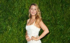 Blake Lively no 18º jantar anual de artistas do Tribeca, apresentado por Chanel em 09 de junho de 2025 em Nova York, Nova York.