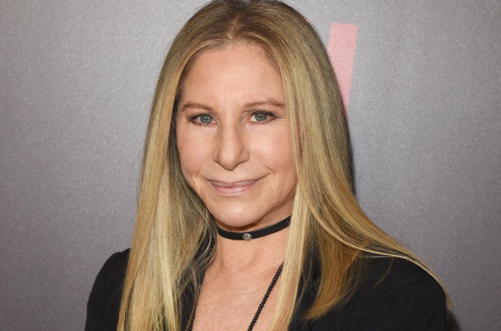 Barbra Streisand diz que a colaboração com Mariah Carey e Ariana Grande 'sentiu -se inevitável'
