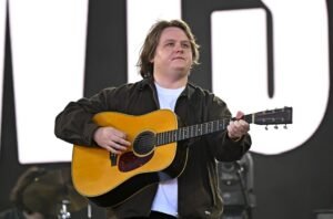 Lewis Capaldi anuncia 2025 Australia e Nova Zelândia Arena Tour