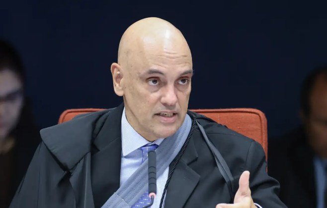 Moraes: Bolsonaro pode ser preso se usar rede social de outras pessoas