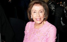 LOS ANGELES, Califórnia - 31 de maio: Nancy Pelosi participa da MOCA Gala 2025 no Geffen Contemporary no MOCA em 31 de maio de 2025 em Los Angeles, Califórnia. (Foto de Presley Ann/Getty Images para o Museu de Arte Contemporânea (MOCA))