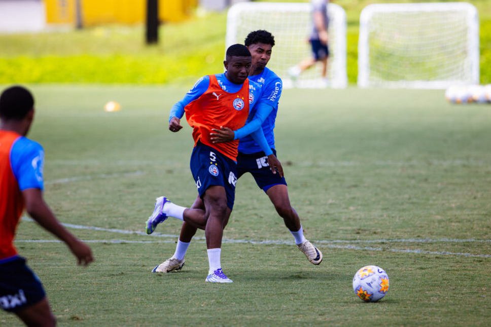 sidney e vitinho em treino do bahia