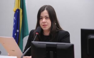 – Audiência Pública – Tribuna das mulheres e discussão e votação de propostas legislativas. Dep. Sâmia Bomfim (PSOL-SP)