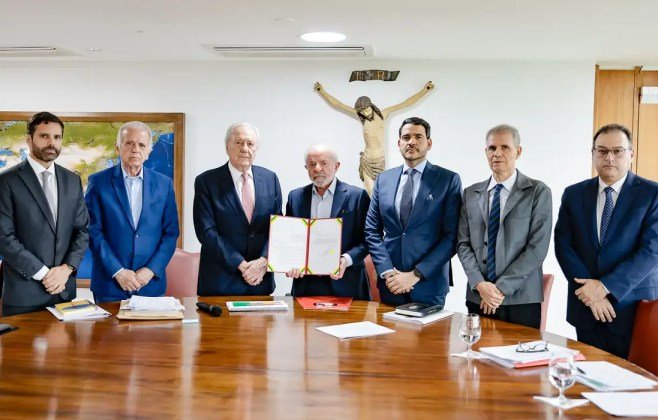 Lula assina Projeto de lei Antifacção e envia ao Congresso