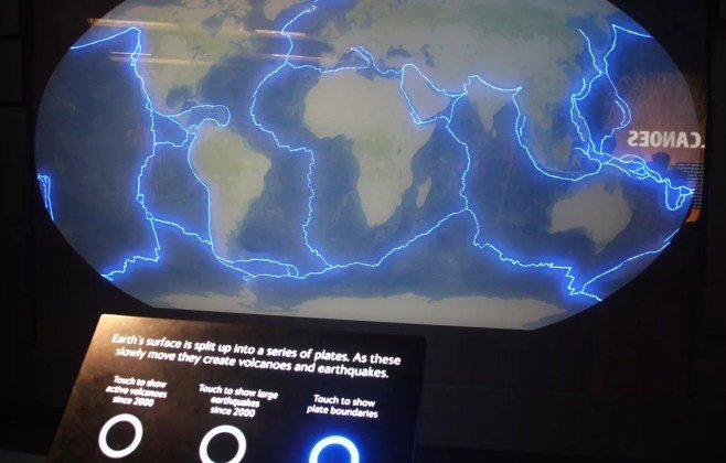 Processo de destruição de placa tectônica já começou nas profundezas do Pacífico, revela estudo