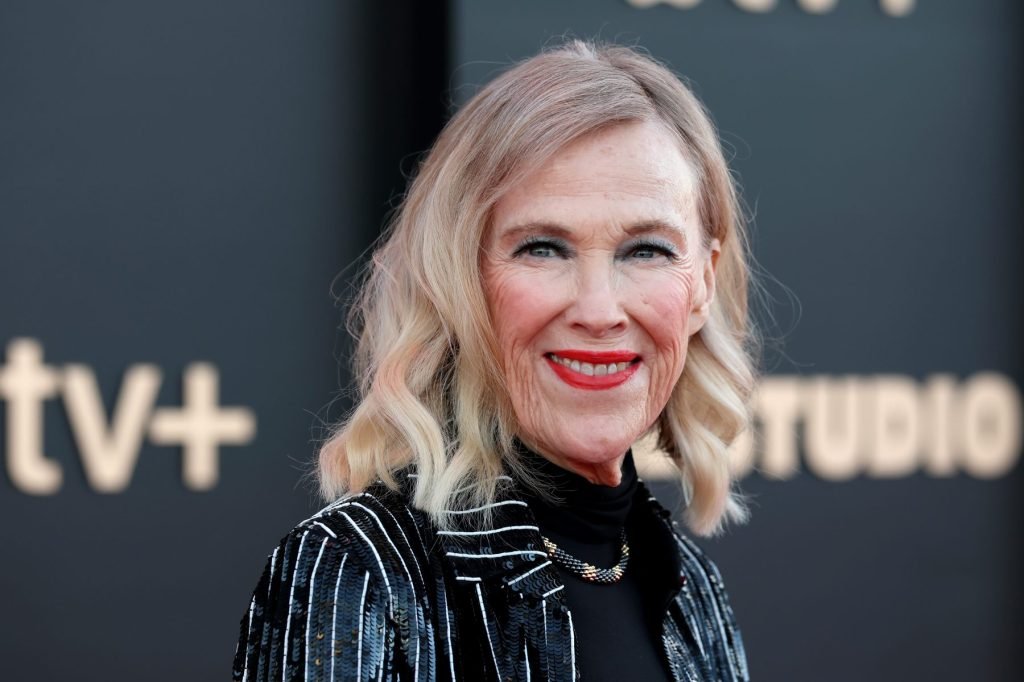 'Que presente': Hollywood se lembra de Catherine O'Hara