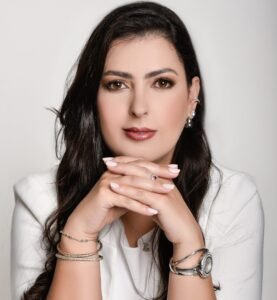 O sistema internacional de proteção dos direitos humanos, estruturado no âmbito da Organização das Nações Unidas, representa um dos principais marcos institucionais da ordem jurídica contemporânea. Criado após os impactos globais da Segunda Guerra Mundial, o sistema estabeleceu tratados, convenções e mecanismos internacionais voltados à proteção da dignidade humana, à promoção da igualdade e à defesa de direitos fundamentais em diferentes países.