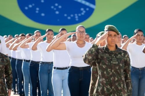 Mulheres Exercito 2.jpg
