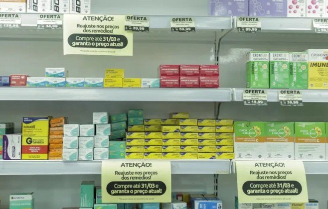 Farmácias em supermercados: saiba o impacto da nova lei para os pequenos negócios