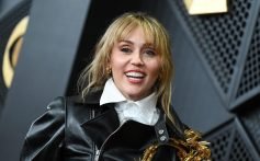 Miley Cyrus canta ‘The Climb’ como Hannah Montana no novo trailer do ’20th Anniversary Special’
