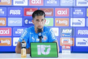 kike olivera em coletiva no bahia