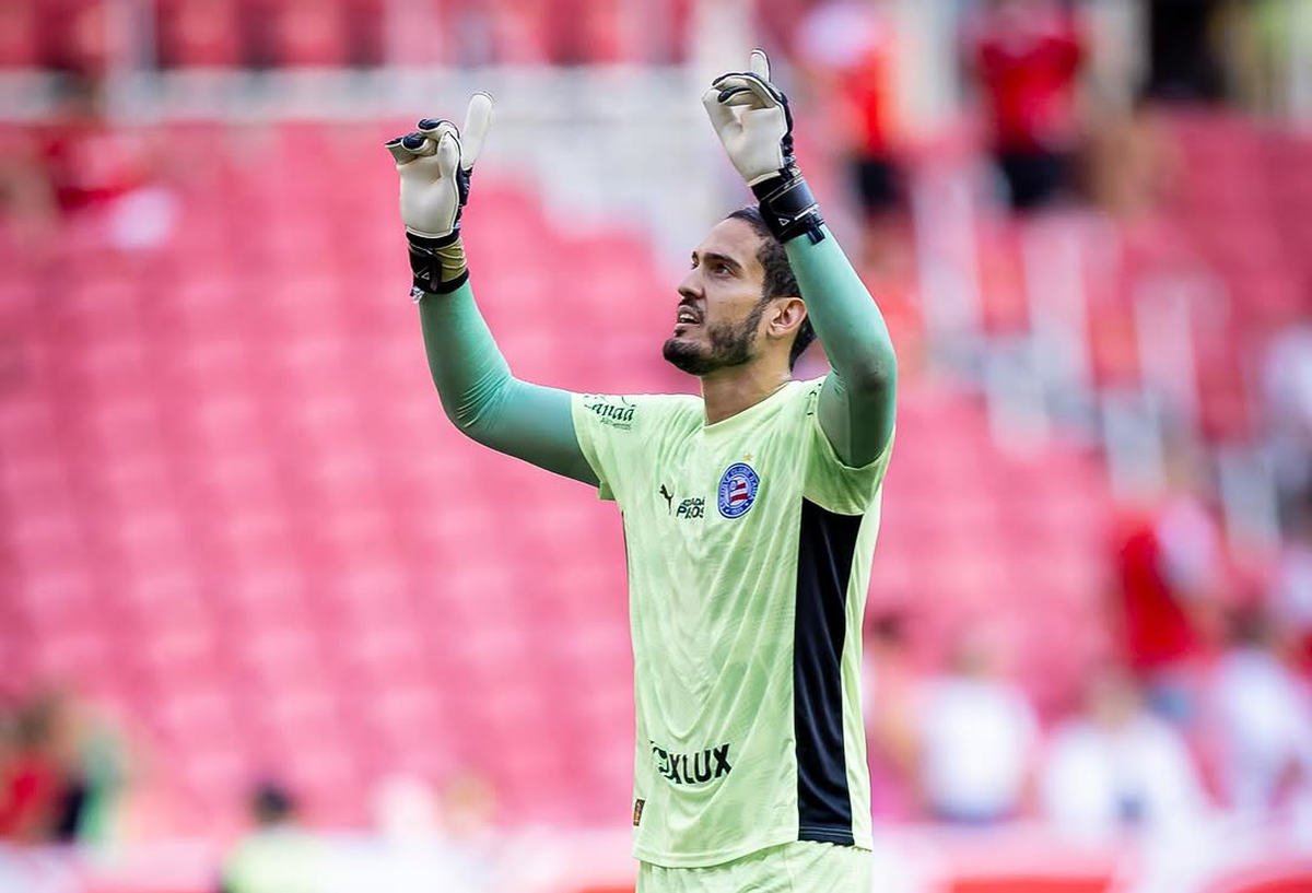 Ronaldo promete foco em tratamento no DM: “cheio de vontade de voltar o quanto antes”