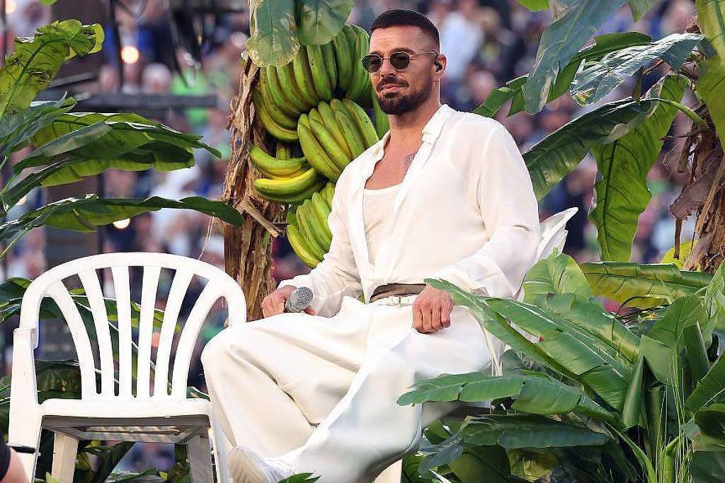 A história da monobloco, a cadeira que inspirou Bad Bunny – 05/04/2026 – Ilustrada