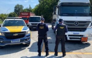 AGU derruba liminares e garante piso mínimo do frete a caminhoneiros