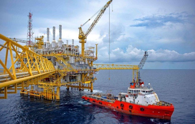 FMI corta previsão para economia global, mas eleva PIB do Brasil