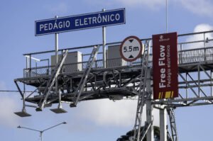 Placa azul com texto