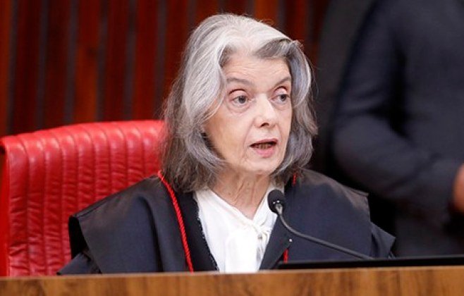 Ministra Cármen Lúcia marca eleição no TSE e antecipa ritos de sucessão