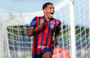 caio suassuna em jogo do bahia sub-20