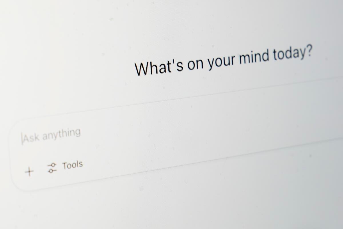 Página inicial do ChatGPT na tela do computador.