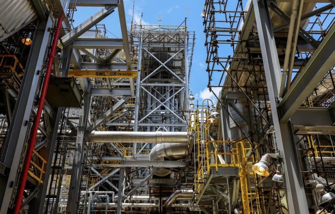 Faturamento da indústria sobe 3,8% em março