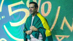 Ricardo Nunes participa da Arena R1 em São Paulo durante encontro empresarial inspirado no universo do futebol.