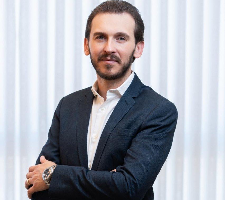 Henrique Pendloski e a nova engenharia empresarial brasileira: quando indústria, influência e tecnologia passam a operar como um único sistema