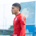 zé guilherme em treino do bahia
