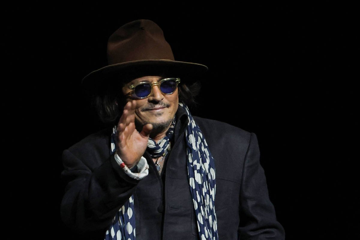 Johnny Depp evita falar de Hollywood e dirige filme – 24/06/2026 – Ilustrada