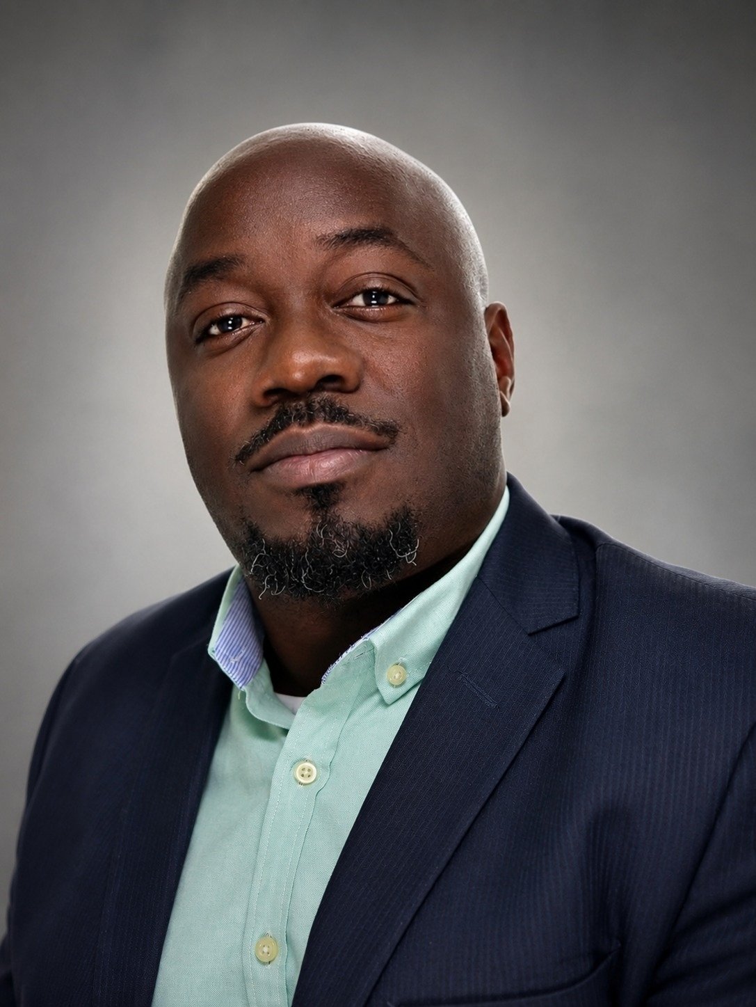 Boaz Mavoungou: o intelectual que conecta culturas, história e futuro por meio do conhecimento