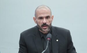 Deputado Sargento Portugal (Podemos-RJ) fala em evento na Câmara dos Deputados