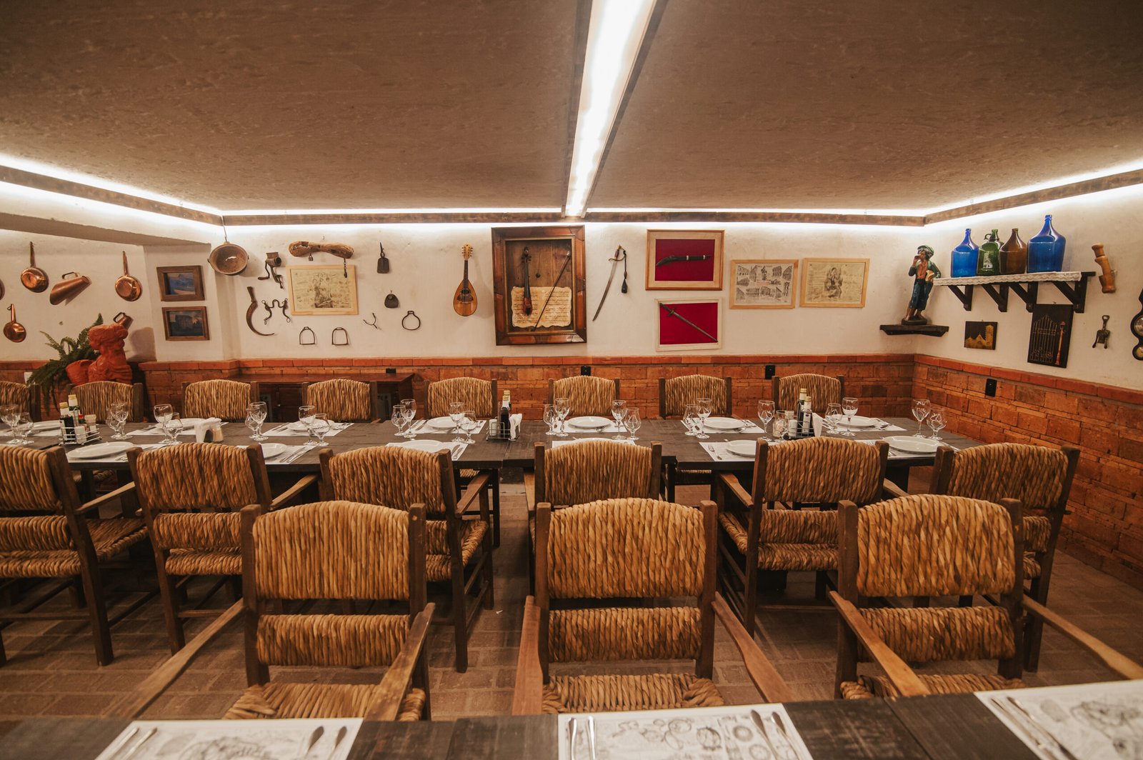 No coração do inverno da Serra Gaúcha, Cantina Cabernet transforma o jantar em uma experiência de aconchego e tradição