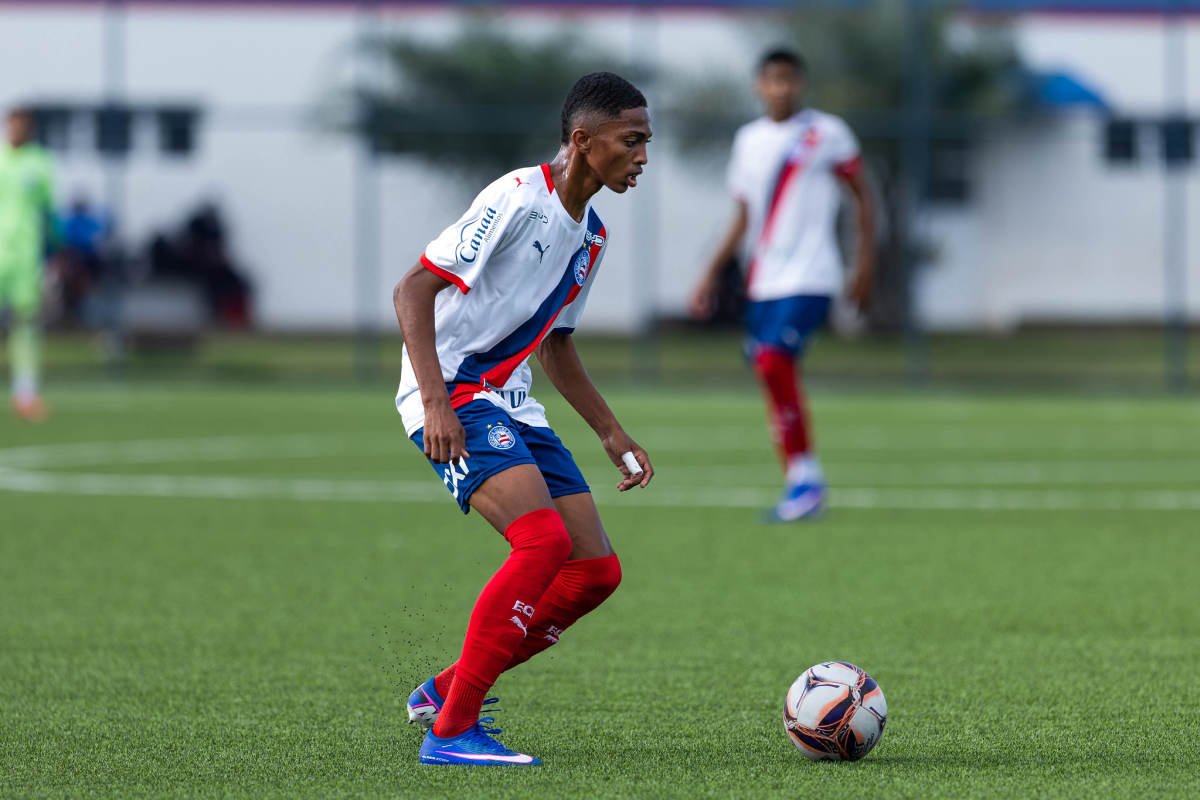 Dia de Ba-Vi! Bahia encara rival buscando triunfo em casa no Brasileirão sub-17