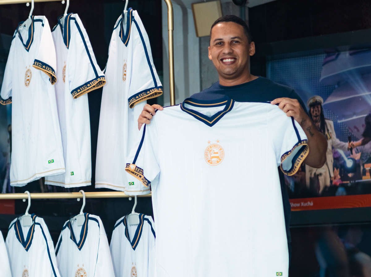 Bahia inicia entrega da nova camisa do sócio 2026